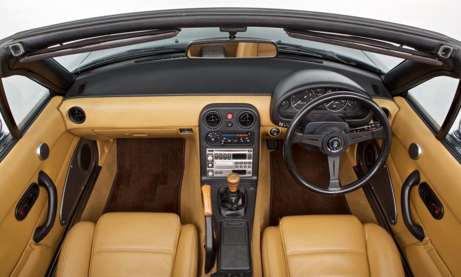 Торпедо Eunos Roadster V Special (NA8C) 1993 года  (фото 5 из 16)